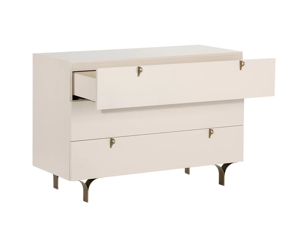 Celine Dresser