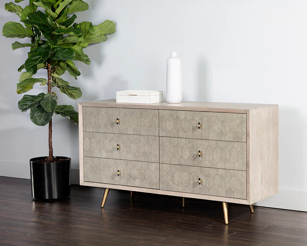 Aniston Dresser