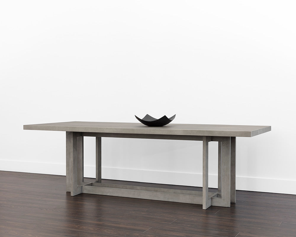 Disera Dining Table