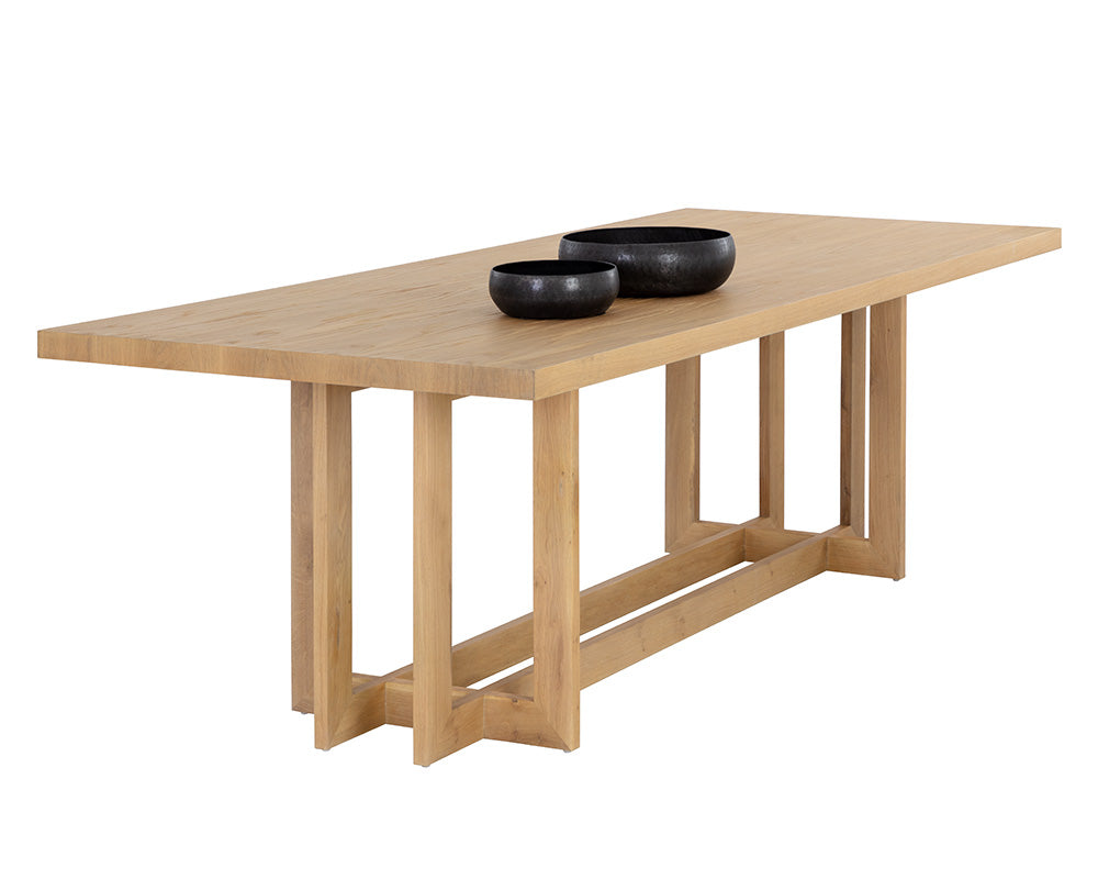 Disera Dining Table