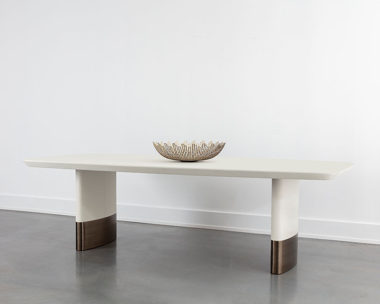 Calida Dining Table