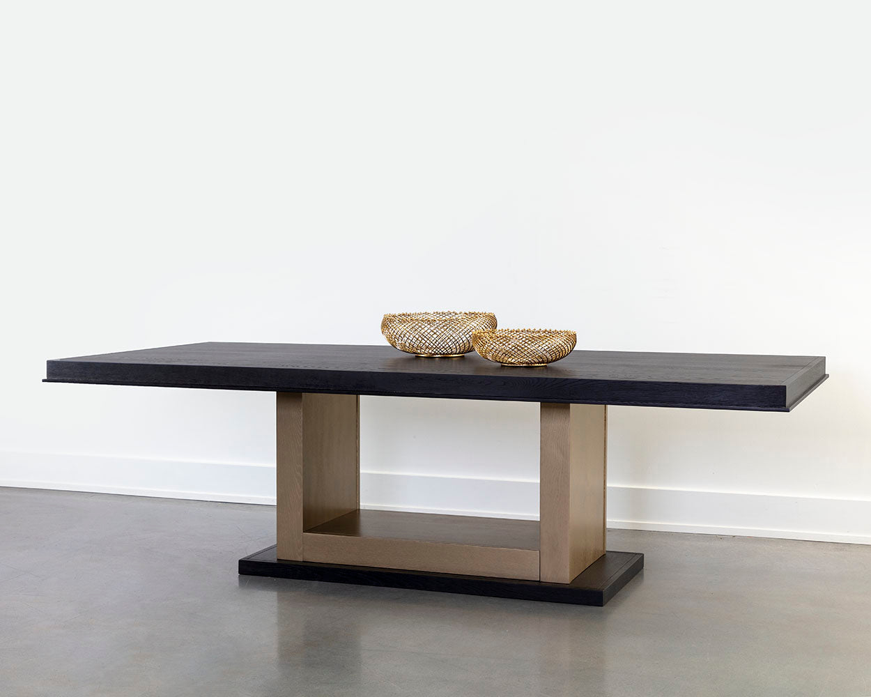 Judson Dining Table